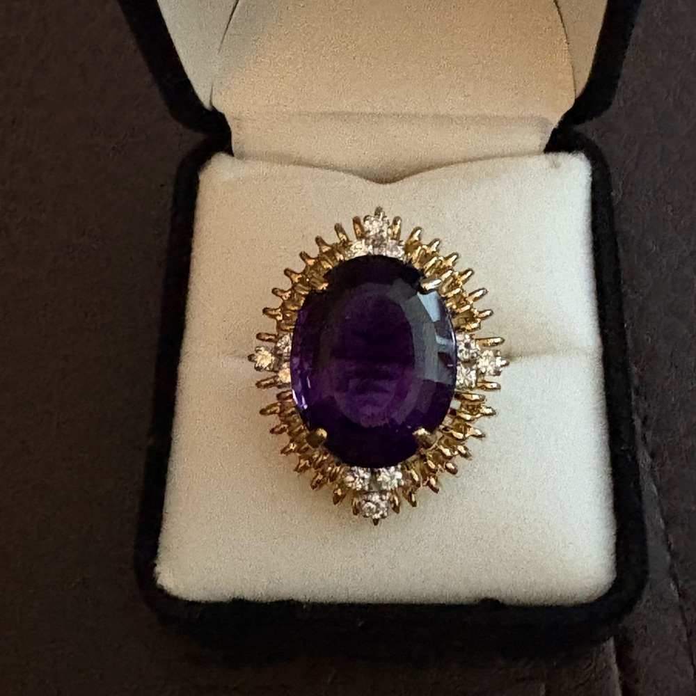 14k yellow gold amethyst and diamond ring size 7 NWOT